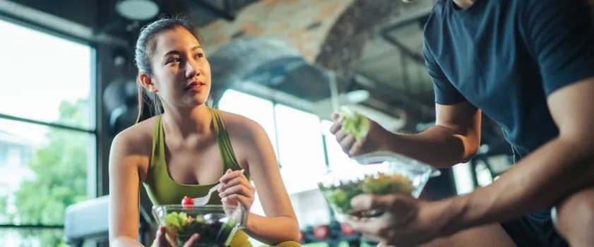 Co najlepiej zjeść po treningu, aby szybko odbudować siły?