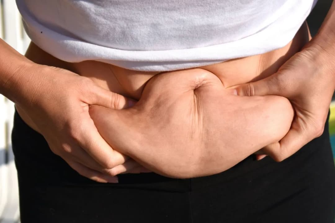 Czy skóra się rozciąga? Poznaj przyczyny i skutki elastyczności skóry