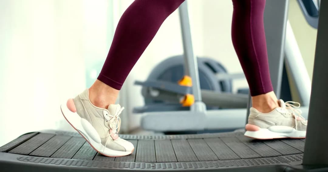 Jak biegać na bieżni żeby spalić tłuszcz i osiągnąć wymarzoną sylwetkę